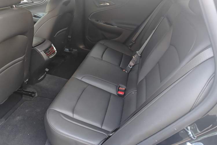 Used Chevrolet Malibu XL 2023 1.5T Sharp Edition Left Rear Seat