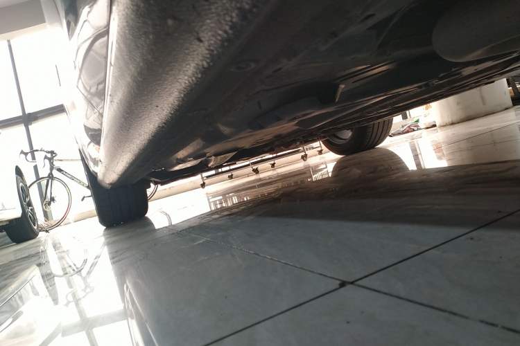 Used Chevrolet Malibu XL 2023 Redline 2.0T Smart Edition Left Side Sill