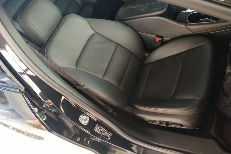 Used Chevrolet Malibu XL 2023 Redline 2.0T Smart Edition Right Front Seat