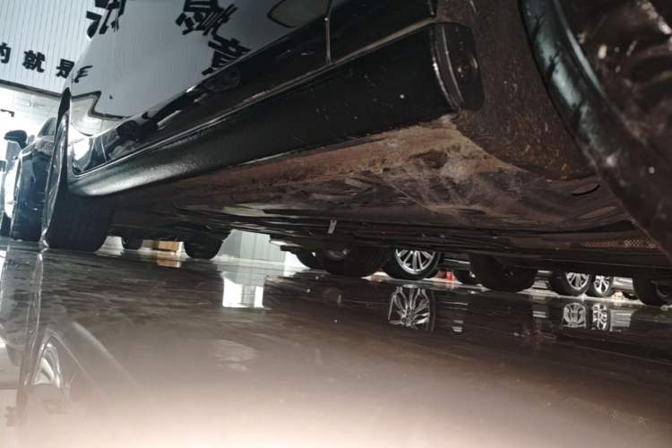 Used Chevrolet Malibu XL 2023 1.5T Sharp Edition Right Side Sill
