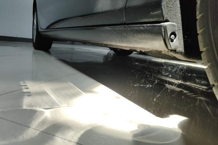 Used Chevrolet Malibu XL 2023 1.5T Sharp Edition Right Side Sill
