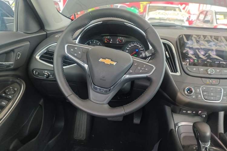 Used Chevrolet Malibu XL 2023 1.5T Sharp Edition Steering Wheel