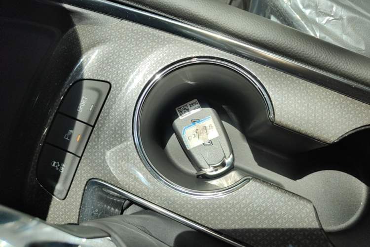 Used Chevrolet Malibu XL 2023 1.5T Sharp Edition Vehicle Key