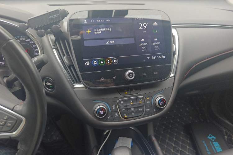 Used Chevrolet Malibu XL 2023 Redline 2.0T Sporty Edition Audio And AC Panel