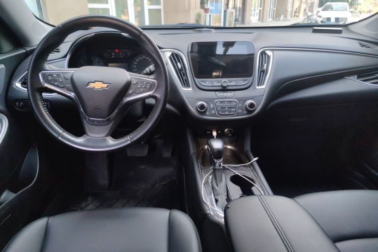 Used Chevrolet Malibu XL 2023 1.5T Sharp Edition Center Console