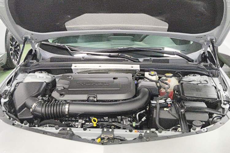 Used Chevrolet Malibu XL 2023 Redline 2.0T Smart Edition Engine Bay