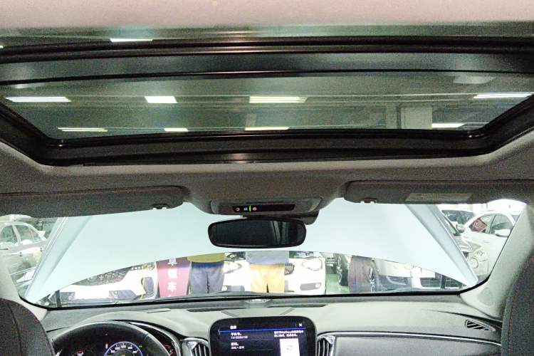 Used Chevrolet Malibu XL 2023 Redline 2.0T Smart Edition Headliner