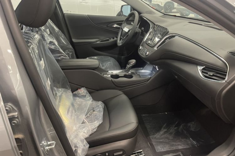 Used Chevrolet Malibu XL 2023 1.5T Sharp Edition Interior 4