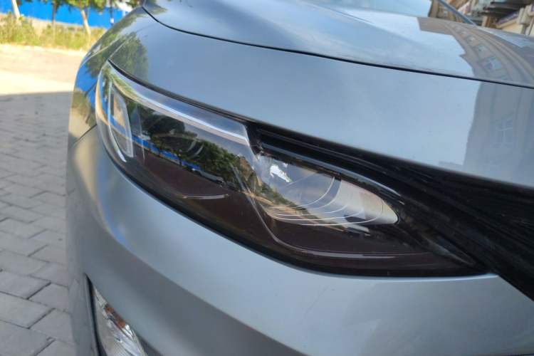 Used Chevrolet Malibu XL 2023 1.5T Sharp Edition Right Front Headlight