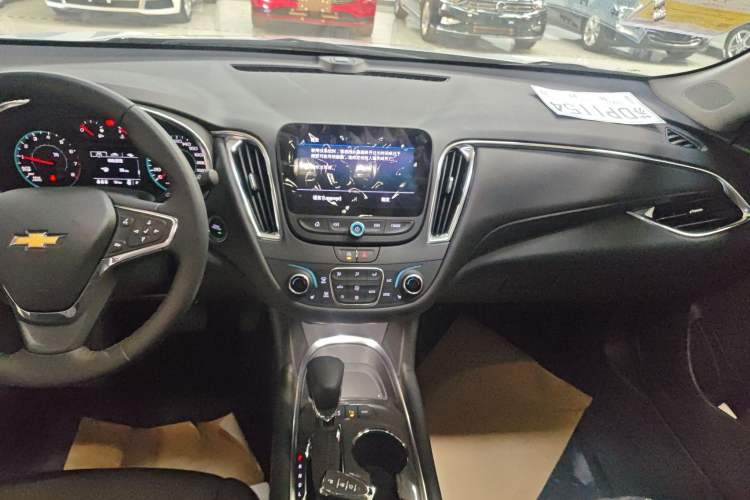 Used Chevrolet Malibu XL 2023 1.5T Sharp Edition Audio And AC Panel