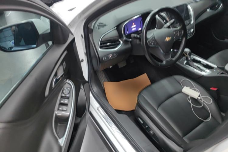 Used Chevrolet Malibu XL 2023 1.5T Elite Edition Driver Seat