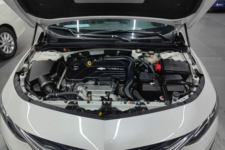 Used Chevrolet Malibu XL 2023 1.5T Elite Edition Engine Bay