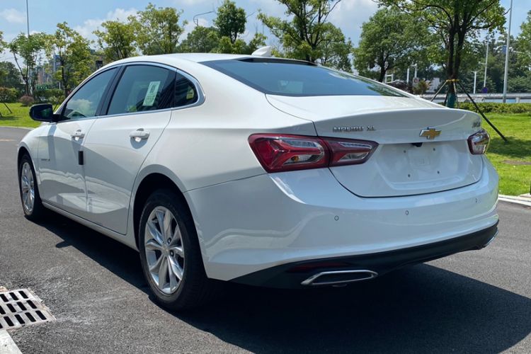 Used Chevrolet Malibu XL 2023 1.5T Sharp Edition Exterior 2
