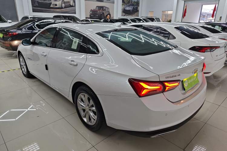 Used Chevrolet Malibu XL 2023 1.5T Sharp Edition Exterior 2