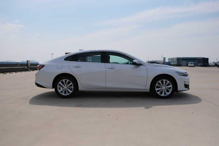 Used Chevrolet Malibu XL 2023 1.5T Sharp Edition Exterior 4