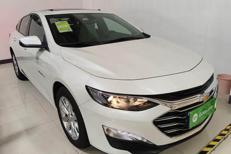 Used Chevrolet Malibu XL 2023 1.5T Sharp Edition Front Right 45 Deg