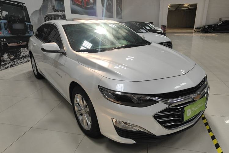 Used Chevrolet Malibu XL 2023 1.5T Sharp Edition Front Right 45 Deg