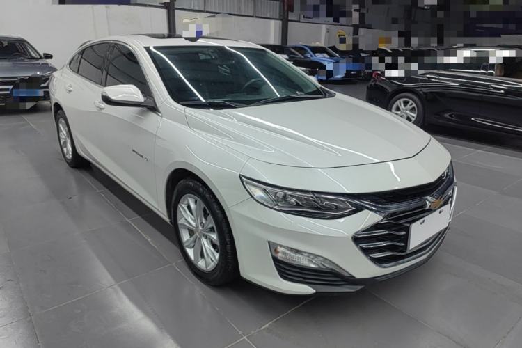 Used Chevrolet Malibu XL 2023 1.5T Elite Edition Front Right 45 Deg