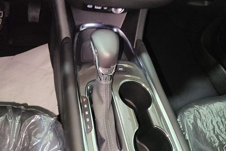 Used Chevrolet Malibu XL 2023 1.5T Sharp Edition Gear Lever