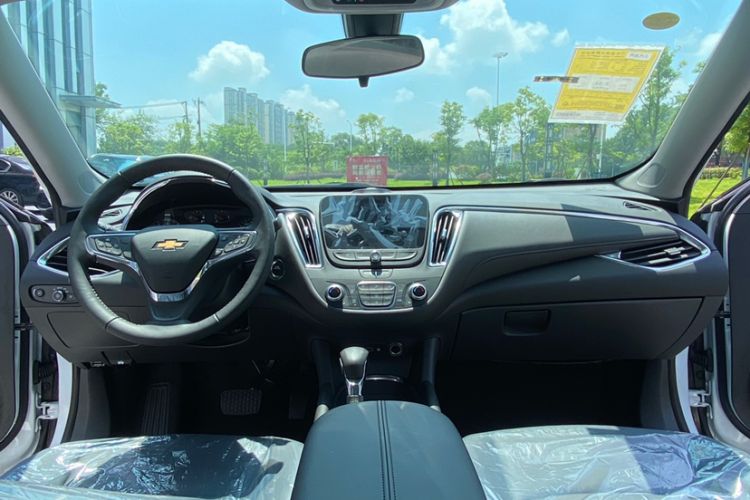 Used Chevrolet Malibu XL 2023 1.5T Sharp Edition Interior 1