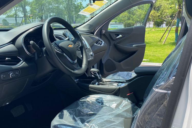 Used Chevrolet Malibu XL 2023 1.5T Sharp Edition Interior 2