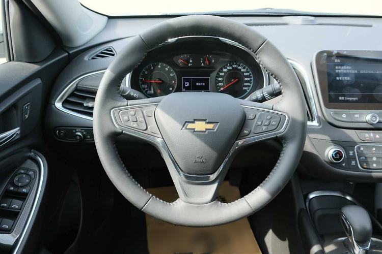 Used Chevrolet Malibu XL 2023 1.5T Sharp Edition Interior 3