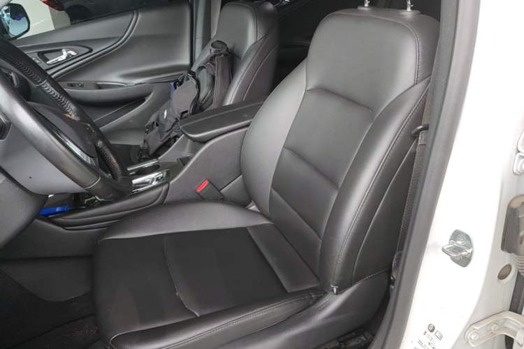 Used Chevrolet Malibu XL 2023 1.5T Sharp Edition Left Front Seat
