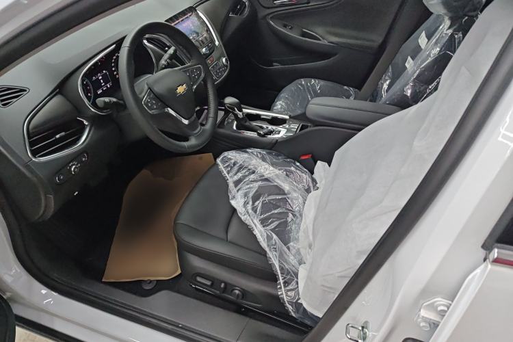Used Chevrolet Malibu XL 2023 1.5T Sharp Edition Left Front Seat