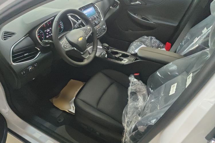 Used Chevrolet Malibu XL 2023 1.5T Sharp Edition Left Front Seat