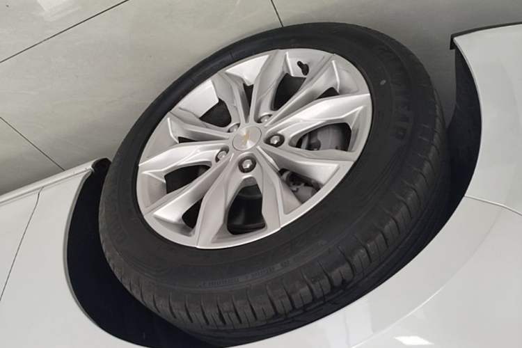 Used Chevrolet Malibu XL 2023 1.5T Sharp Edition Left Front Wheel Hub