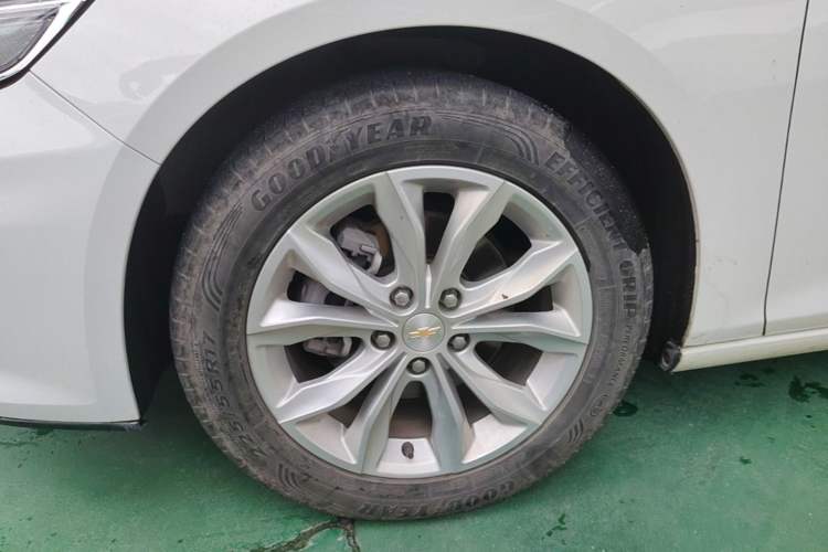 Used Chevrolet Malibu XL 2023 1.5T Sharp Edition Left Front Wheel Hub