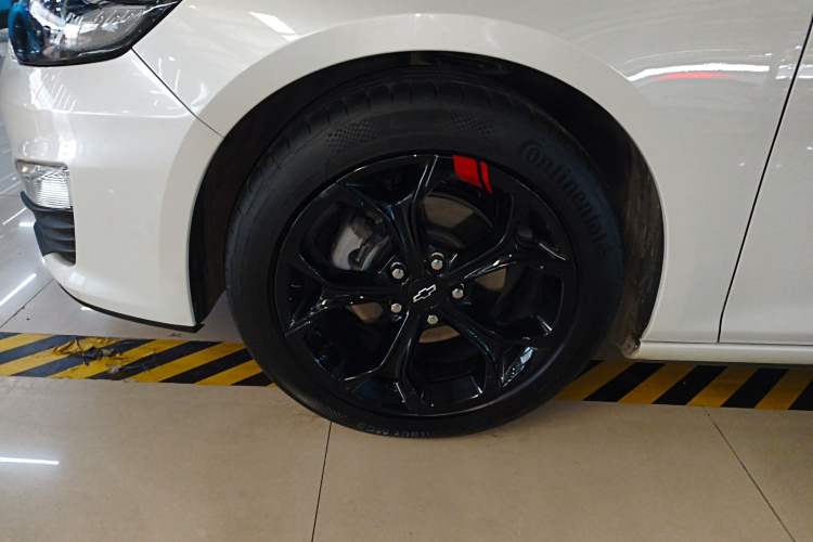 Used Chevrolet Malibu XL 2023 Redline 2.0T Sporty Edition Left Front Wheel Hub