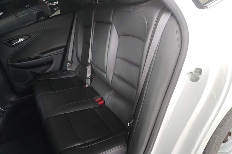 Used Chevrolet Malibu XL 2023 1.5T Sharp Edition Left Rear Seat