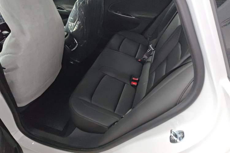 Used Chevrolet Malibu XL 2023 1.5T Sharp Edition Left Rear Seat