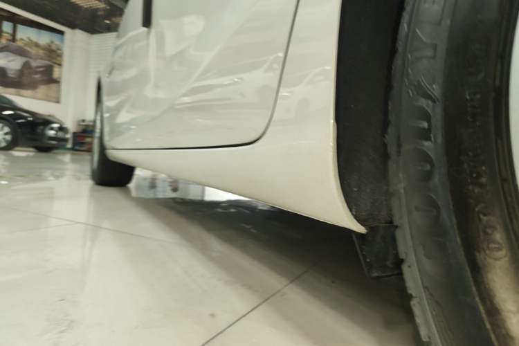 Used Chevrolet Malibu XL 2023 1.5T Sharp Edition Left Side Sill