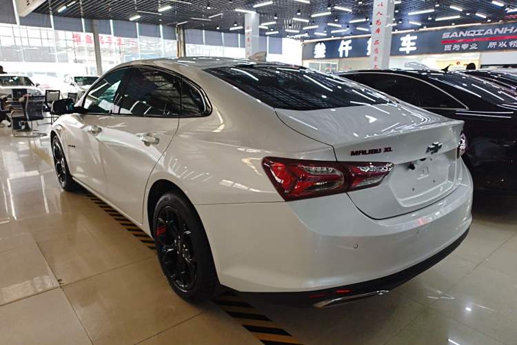 Used Chevrolet Malibu XL 2023 Redline 2.0T Sporty Edition Rear Left 45 Deg