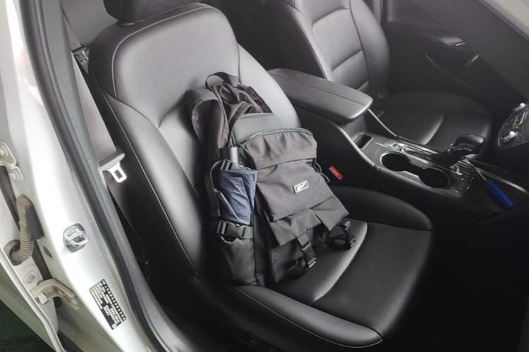 Used Chevrolet Malibu XL 2023 1.5T Sharp Edition Right Front Seat