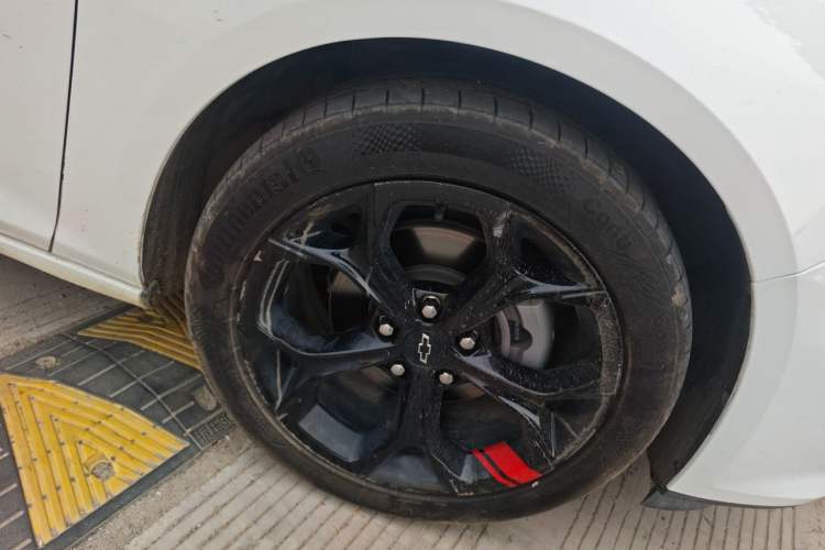 Used Chevrolet Malibu XL 2023 Redline 2.0T Sporty Edition Right Front Wheel Hub
