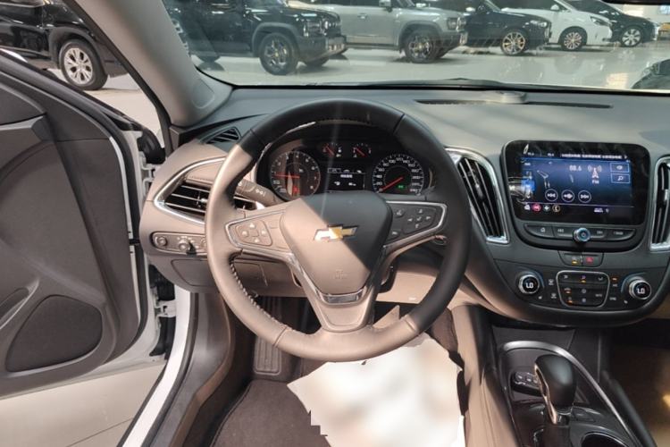 Used Chevrolet Malibu XL 2023 1.5T Sharp Edition Steering Wheel