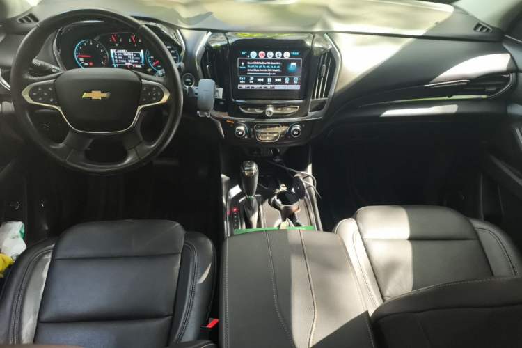 Used Chevrolet Menlo  Center Console