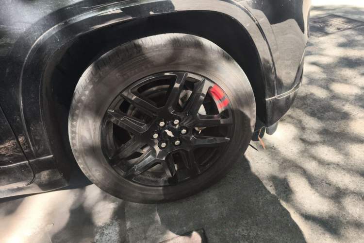 Used Chevrolet Menlo  Right Front Wheel Hub