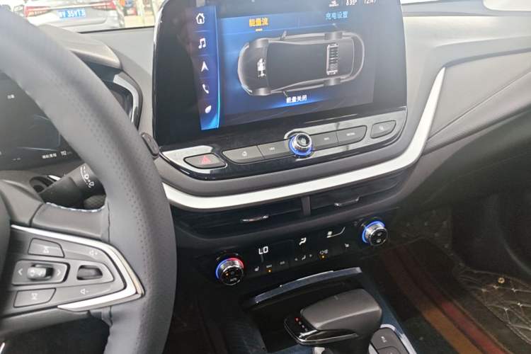Used Chevrolet Menlo 2020 Starry Edition Audio And AC Panel