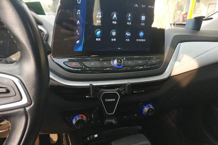 Used Chevrolet Menlo 2020 Starry Edition Audio And AC Panel
