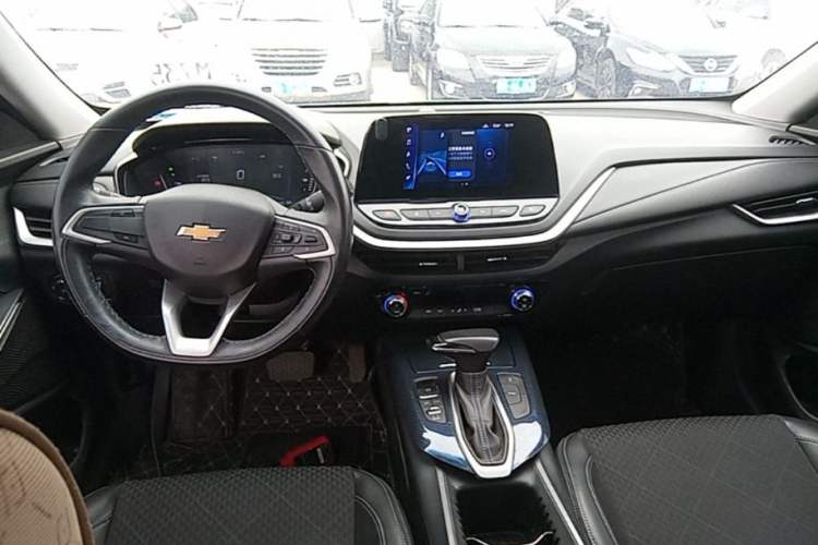 Used Chevrolet Menlo 2020 Starry Edition Center Console