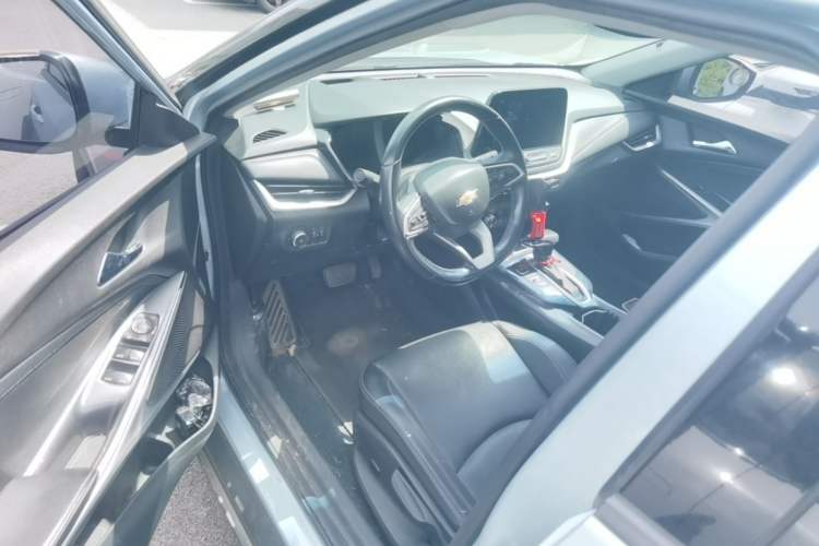 Used Chevrolet Menlo 2020 Starry Edition Driver Seat