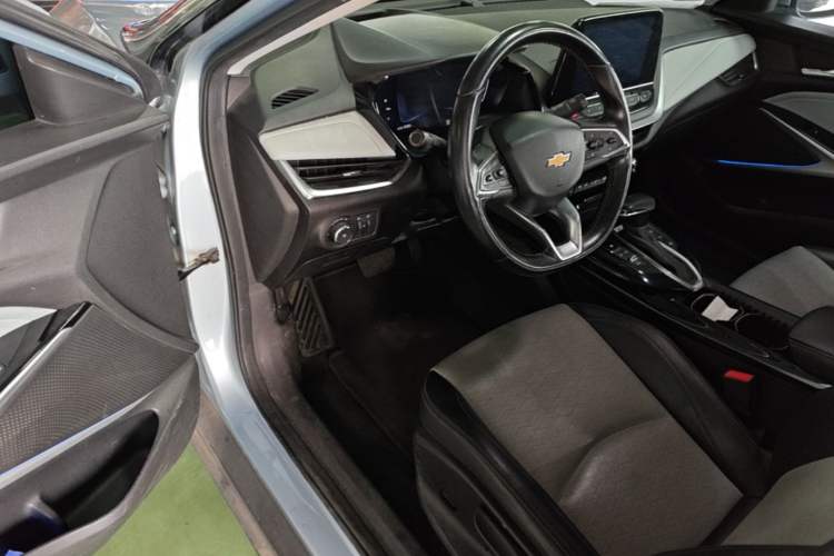 Used Chevrolet Menlo 2020 Starry Edition Driver Seat