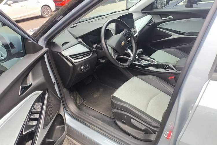 Used Chevrolet Menlo 2020 Starry Edition Driver Seat
