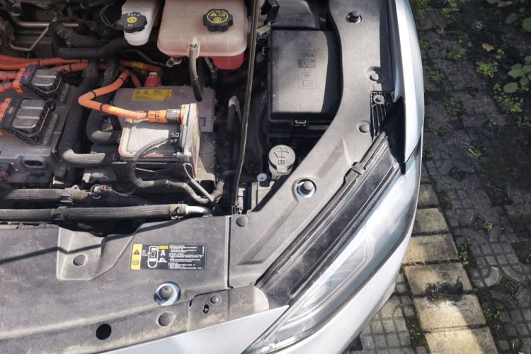 Used Chevrolet Menlo 2020 Starry Edition Engine Bay Left