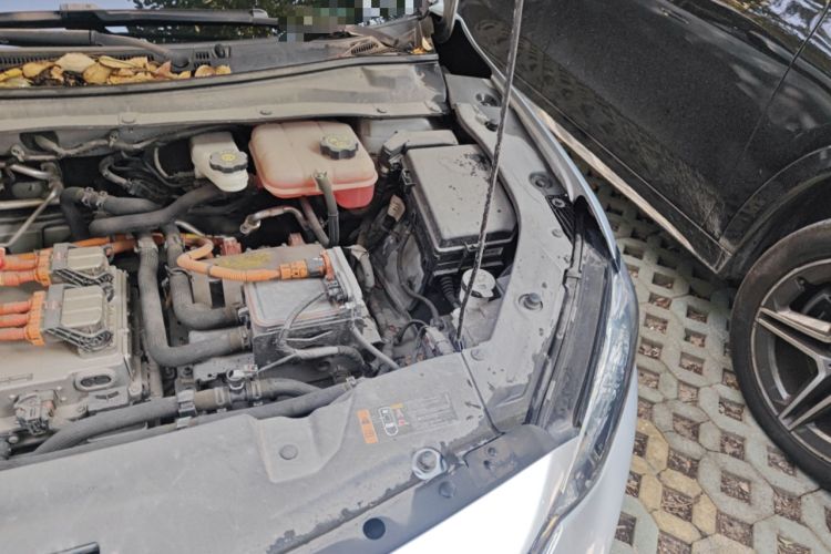 Used Chevrolet Menlo 2020 Starry Edition Engine Bay Left