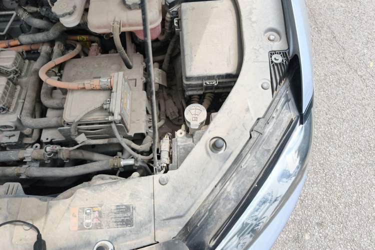 Used Chevrolet Menlo 2020 Starry Edition Engine Bay Left